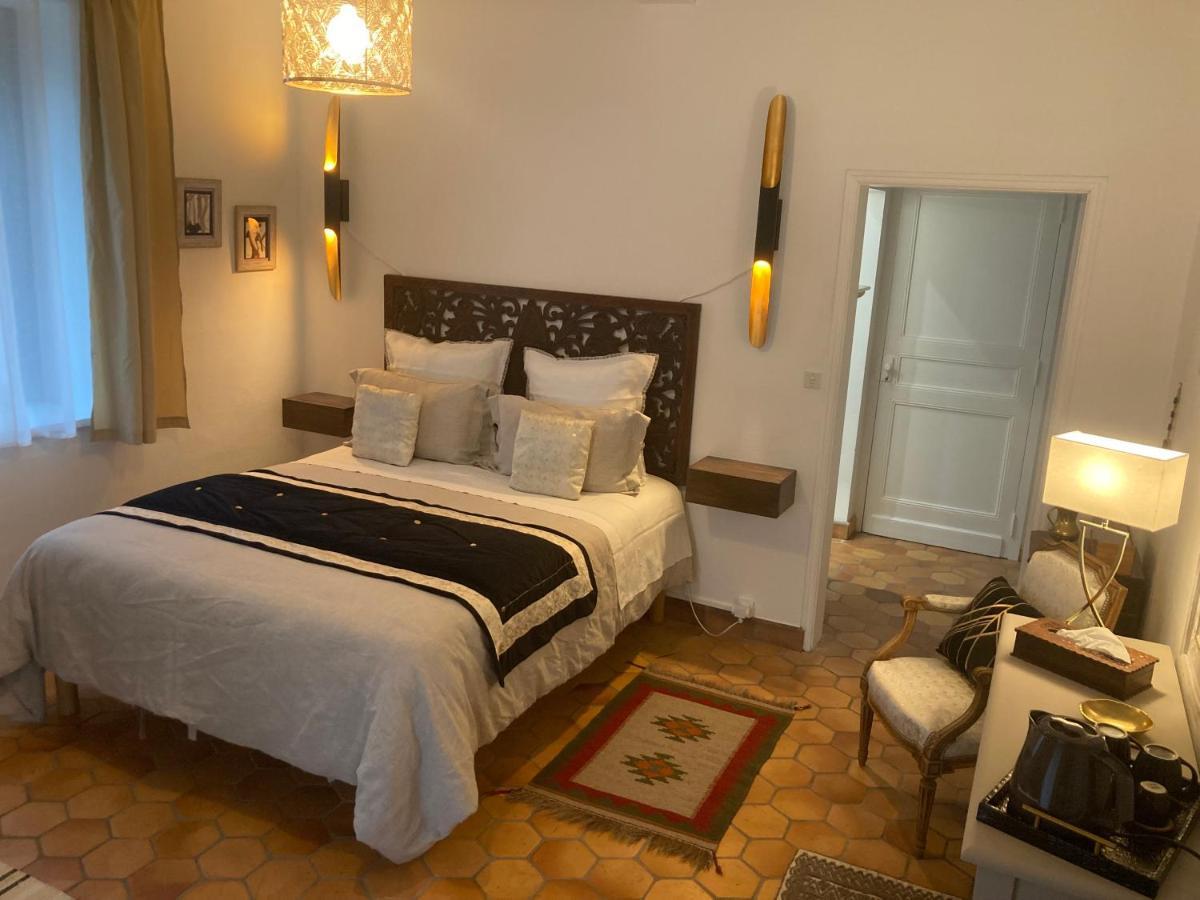 Chambre D'Hotes Les Roches Corme-Royal Екстер'єр фото