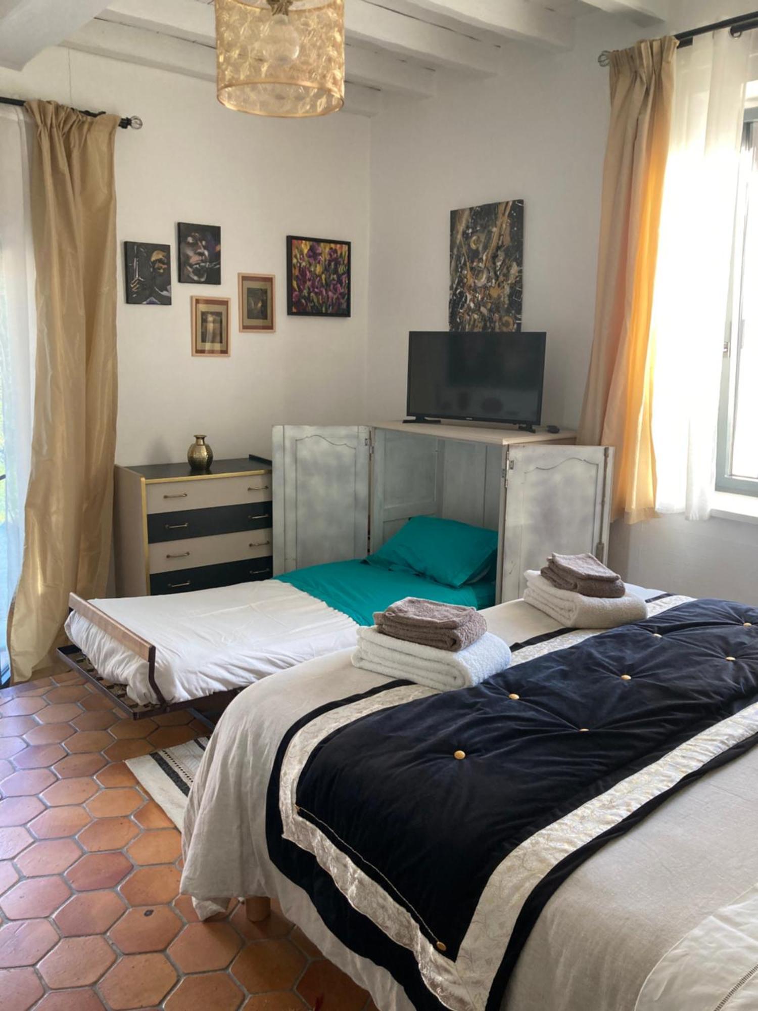 Chambre D'Hotes Les Roches Corme-Royal Екстер'єр фото